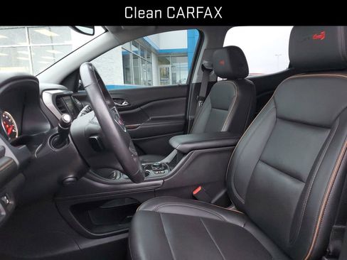 Certified 2022 GMC Acadia AT4 w/ Preferred Package image 6