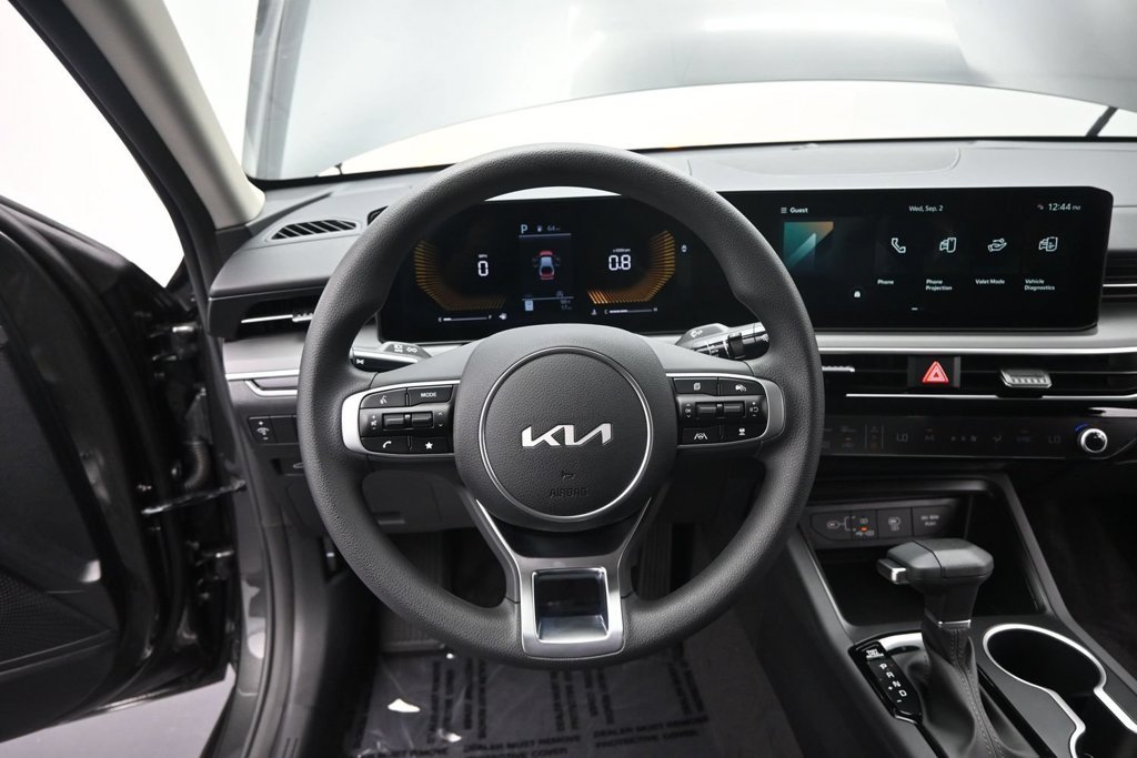 New 2026 Kia K5 LXS FWD image 33