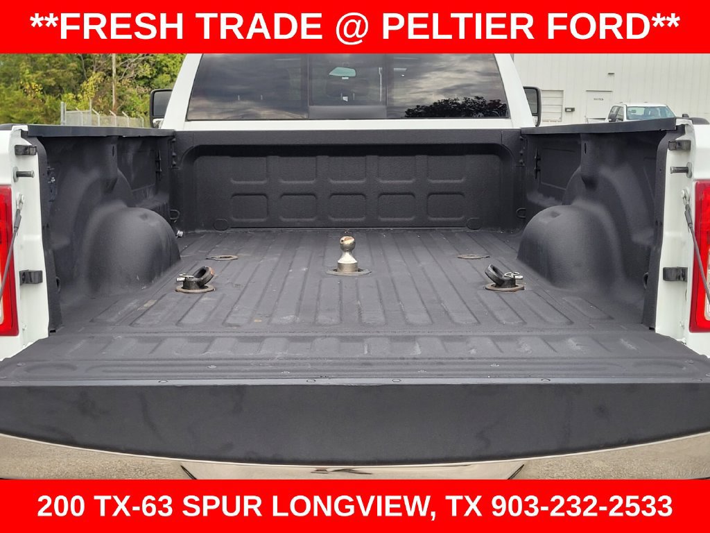 Used 2024 RAM 3500 Tradesman w/ Chrome Appearance Group AWD/4WD image 9