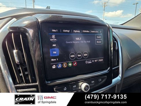 Used 2023 Chevrolet Traverse LT FWD image 16