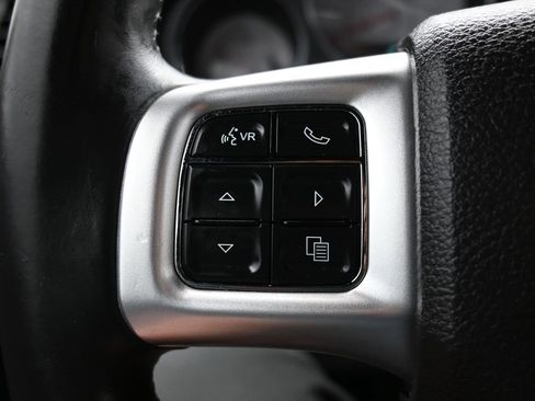 Used 2012 Dodge Challenger R/T image 21