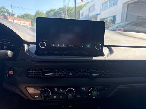 Used 2024 Honda Accord EX image 11