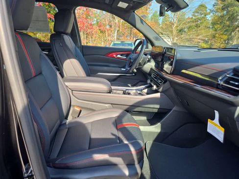 New 2026 Chevrolet Traverse RS image 47