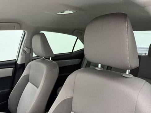 Used 2018 Toyota Corolla LE FWD image 23