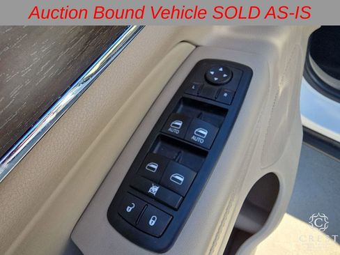 Used 2015 Jeep Grand Cherokee Limited w/ Luxury Group II image 8