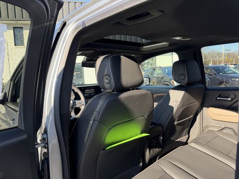 New 2026 GMC Canyon Denali image 8