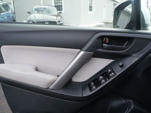 Used 2015 Subaru Forester 2.5i Premium image 13