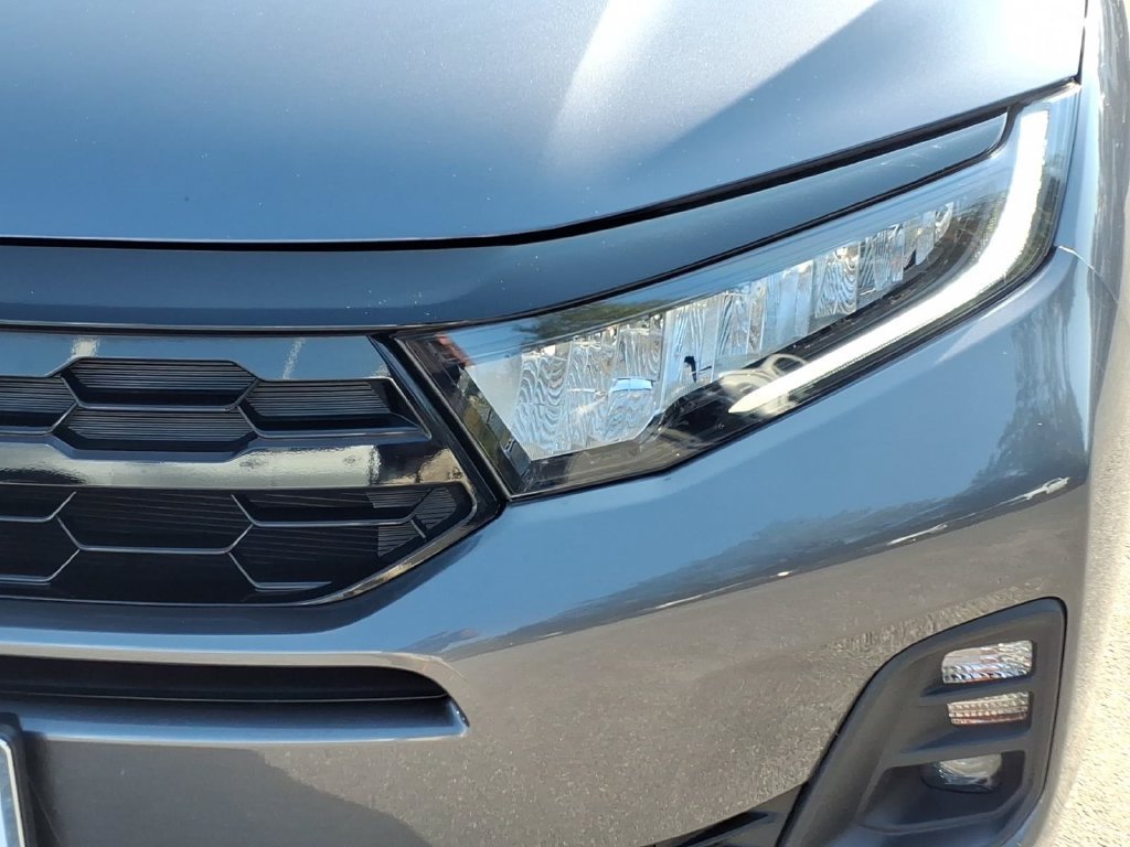 Used 2025 Honda Odyssey Touring image 6