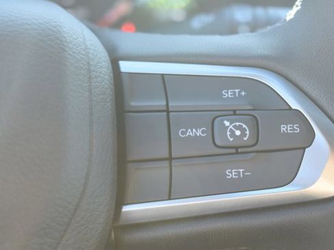 New 2026 Jeep Compass Latitude image 20