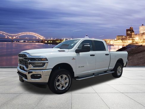 Used 2025 RAM 2500 Big Horn AWD/4WD image 1