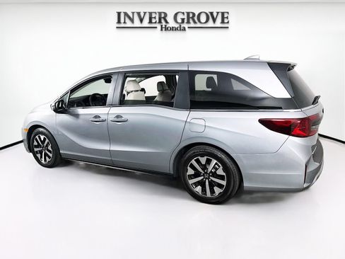 Certified 2026 Honda Odyssey EX-L image 6