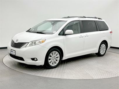 Used 2011 Toyota Sienna XLE w/ Premium Pkg