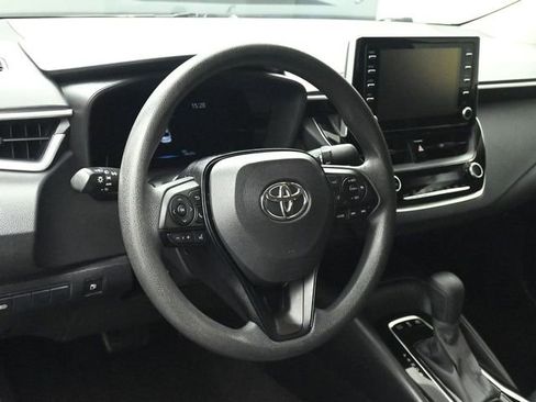 Used 2020 Toyota Corolla LE image 20