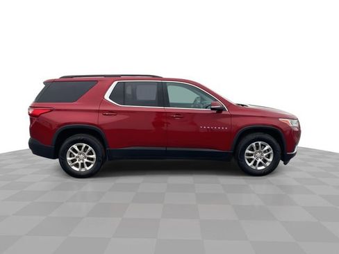 Certified 2021 Chevrolet Traverse LT image 9