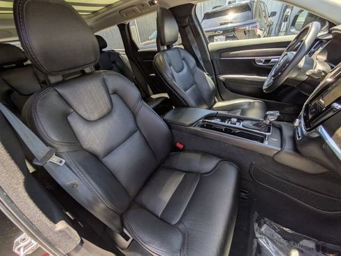 Used 2018 Volvo V90 T5 Cross Country w/ Convenience Package AWD/4WD image 30