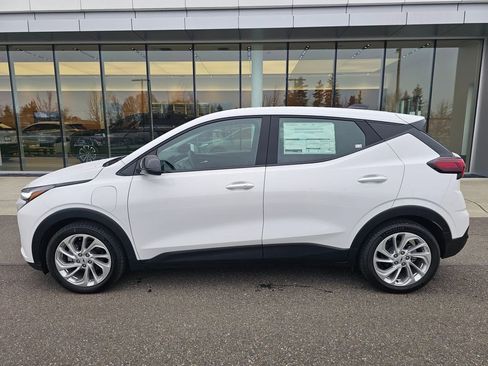New 2027 Chevrolet Bolt LT w/ Comfort Package image 2