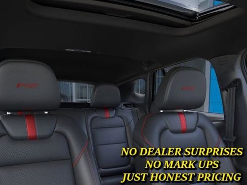 New 2026 Chevrolet Trax RS w/ Sunroof Package FWD image 24