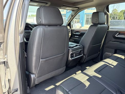 Used 2023 GMC Sierra 1500 Denali w/ Denali Reserve Package AWD/4WD image 24