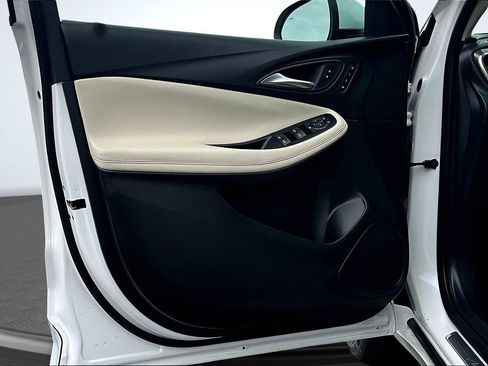 Certified 2024 Buick Encore GX Avenir image 23