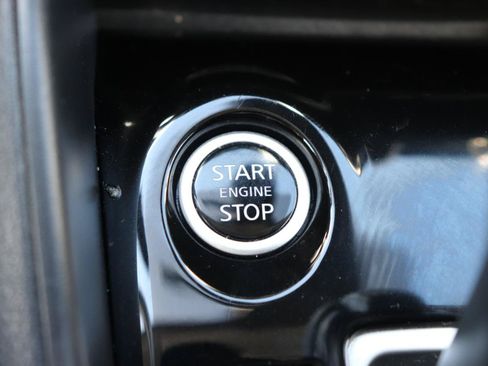 Used 2025 Nissan Versa SV FWD image 37
