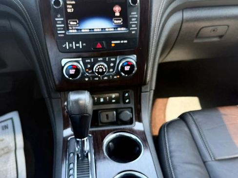 Used 2017 Chevrolet Traverse LT AWD/4WD image 21