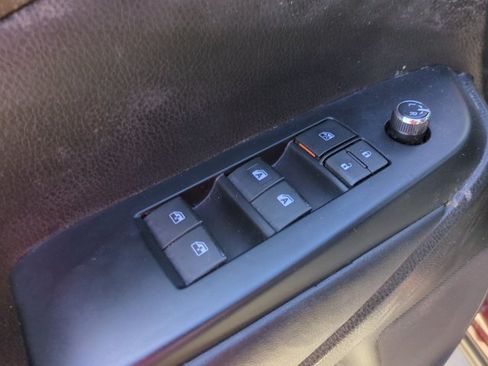 Certified 2019 Toyota Highlander XLE FWD image 12