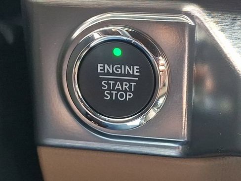 Used 2023 Ford F150 Lariat w/ Equipment Group 502A High AWD/4WD image 25