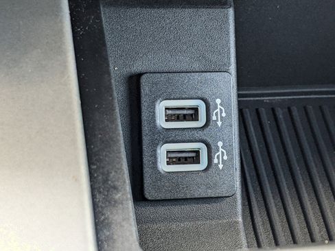 Used 2017 Ford F150 Lariat w/ Equipment Group 502A Luxury image 30