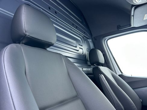 New 2025 Mercedes-Benz Sprinter 2500 image 14