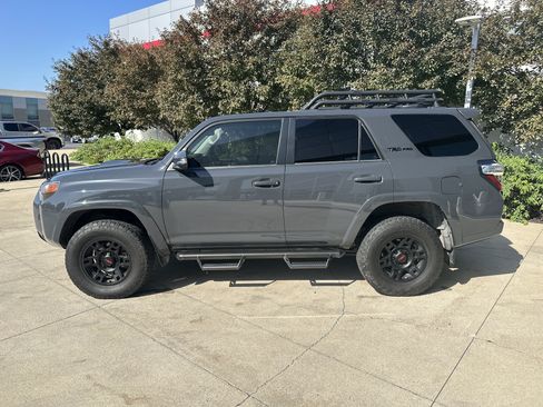 Used 2024 Toyota 4Runner TRD Pro AWD/4WD image 9