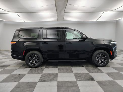 New 2026 Jeep Grand Wagoneer Limited AWD/4WD image 11