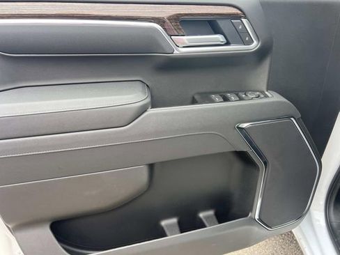 New 2026 GMC Sierra 1500 Elevation image 14