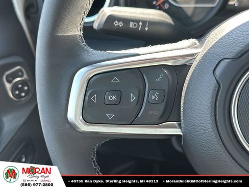Used 2026 Jeep Wrangler Unlimited Sahara AWD/4WD image 24