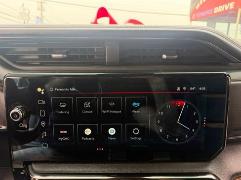 Used 2024 GMC Sierra 1500 AT4 w/ Technology Package AWD/4WD image 42