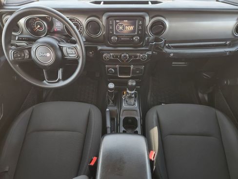 Used 2021 Jeep Gladiator Sport image 26