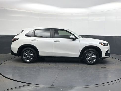 New 2026 Honda HR-V LX image 3