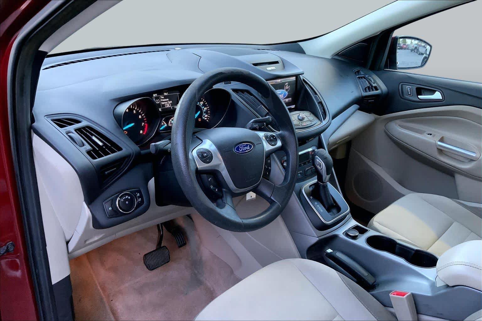 Used 2014 Ford Escape SE w/ Equipment Group 201A FWD image 15