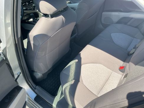 Used 2022 Toyota Camry LE w/ Convenience Package FWD image 33
