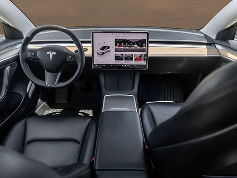 Used 2023 Tesla Model 3 Standard Range RWD image 23