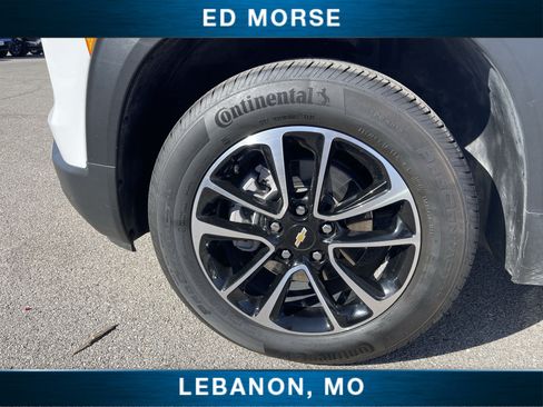 Used 2024 Chevrolet TrailBlazer LT AWD/4WD image 30