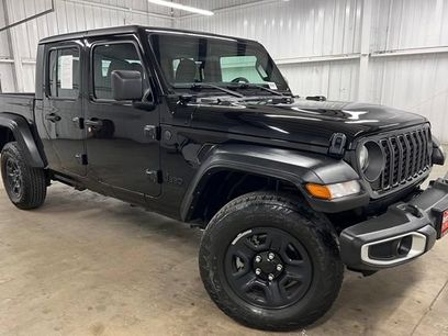 Used 2024 Jeep Gladiator Sport