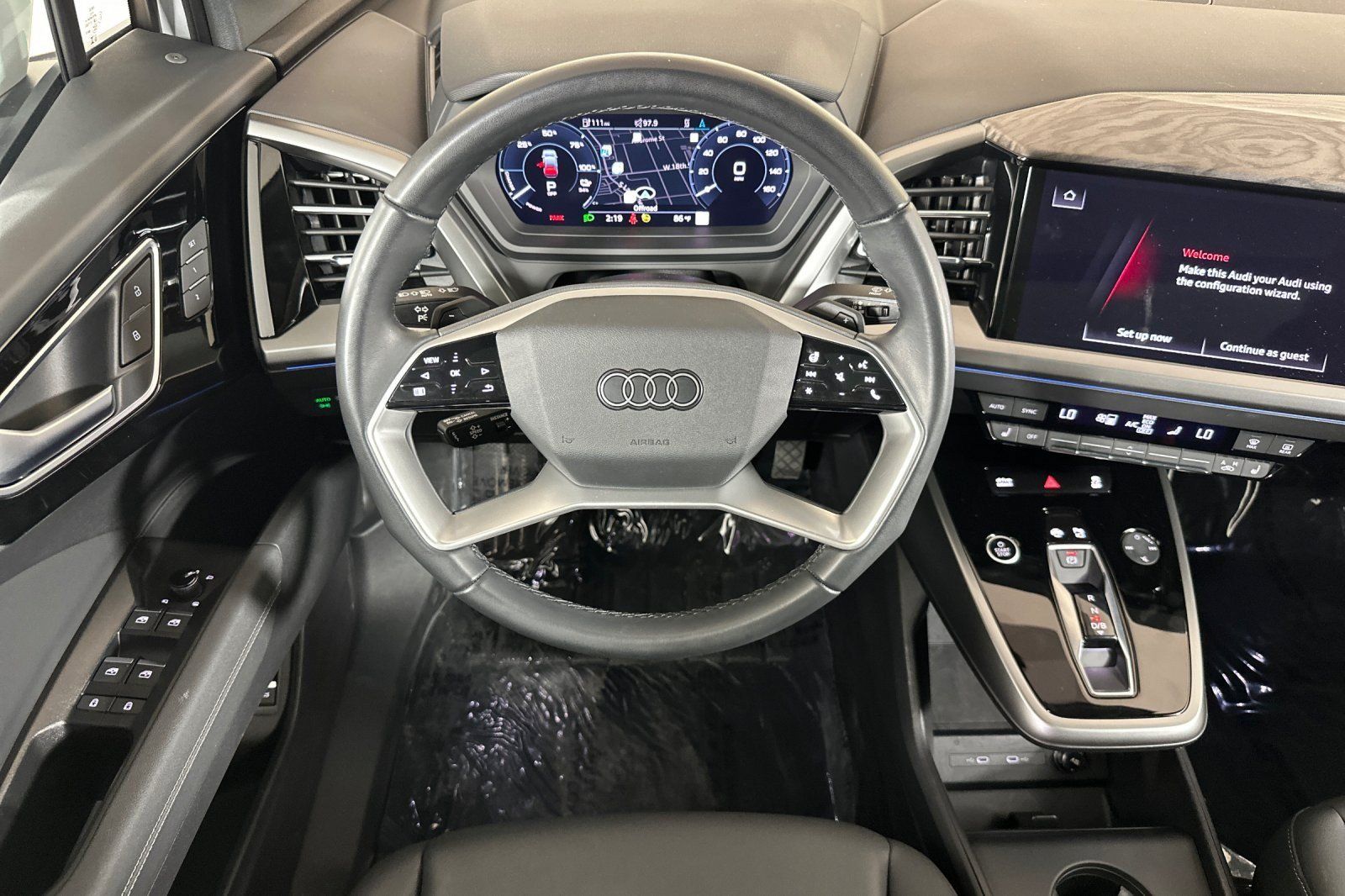 Used 2024 Audi Q4 e-tron Prestige AWD/4WD image 13