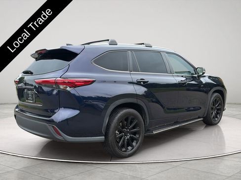 Used 2021 Toyota Highlander XLE FWD image 5