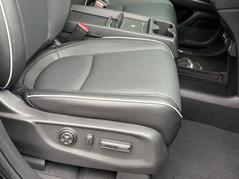 New 2026 Honda Odyssey Touring image 12