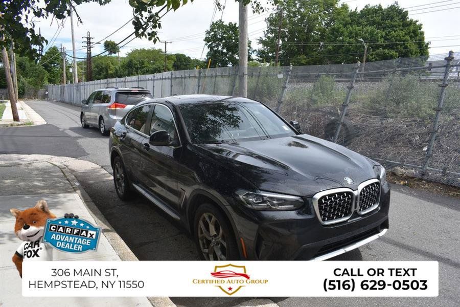 Used 2024 BMW X4 xDrive30i AWD/4WD image 4