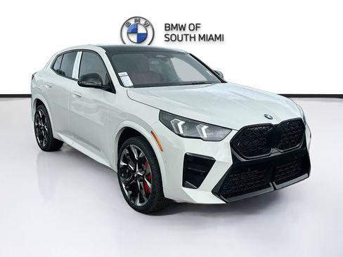 New 2026 BMW X2 xDrive28i w/ M Sport Package AWD/4WD image 1