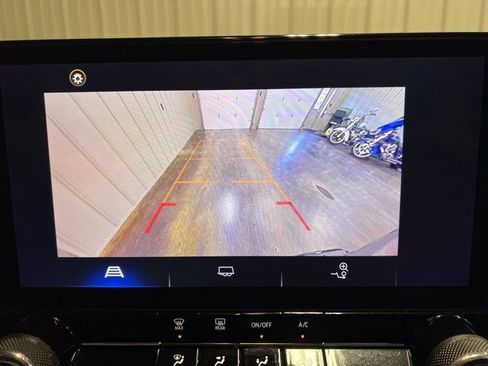 Used 2024 Chevrolet Colorado Trail Boss w/ Advanced Trailering Package image 37