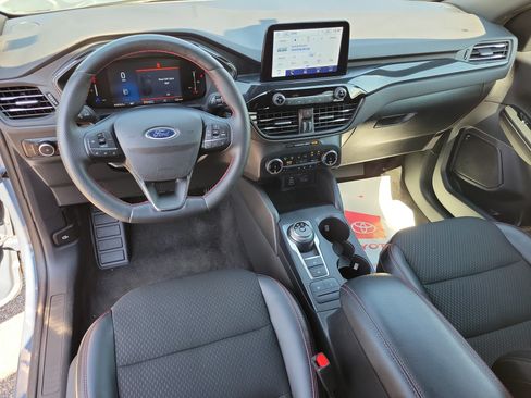 Used 2025 Ford Escape ST-Line Select AWD/4WD image 14