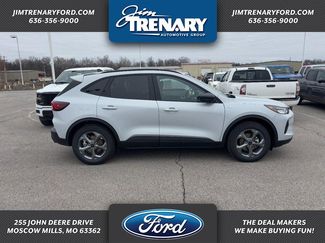 New 2026 Ford Escape ST-Line w/ Cold Weather Package video 1
