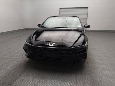 Used 2024 Hyundai Elantra Blue FWD image 15